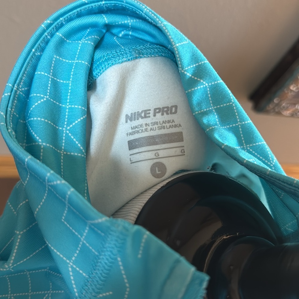 Nike Pro Top - Picture 4 of 5